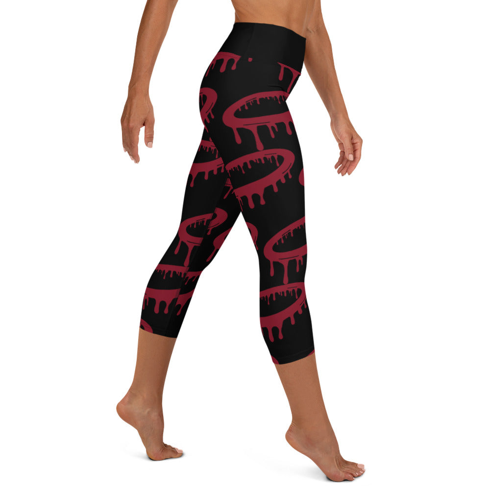 Black/Maroon Melted Halo Yoga Capri Leggings